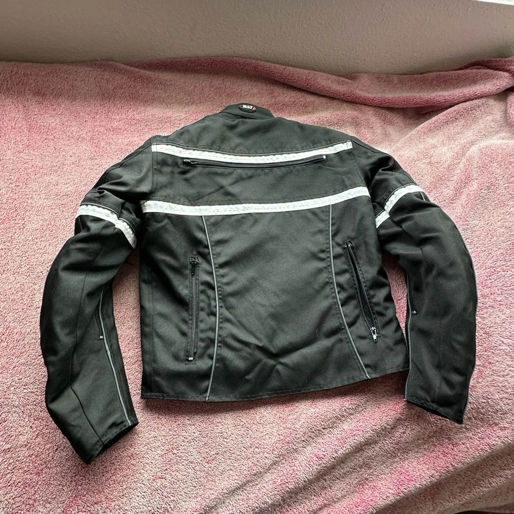 Women’s Motorcycle Jacket - Picture 3 of 3